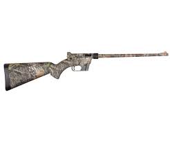 Henry Mini Bolt 22LR Youth Rifle (Muddy Girl Camo)